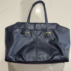 EUC vintage alexis tote coach